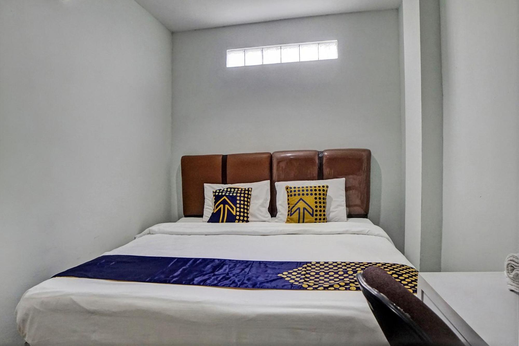 Spot On 92822 Finest House Near Amplas Bus Terminal Medan Exterior foto