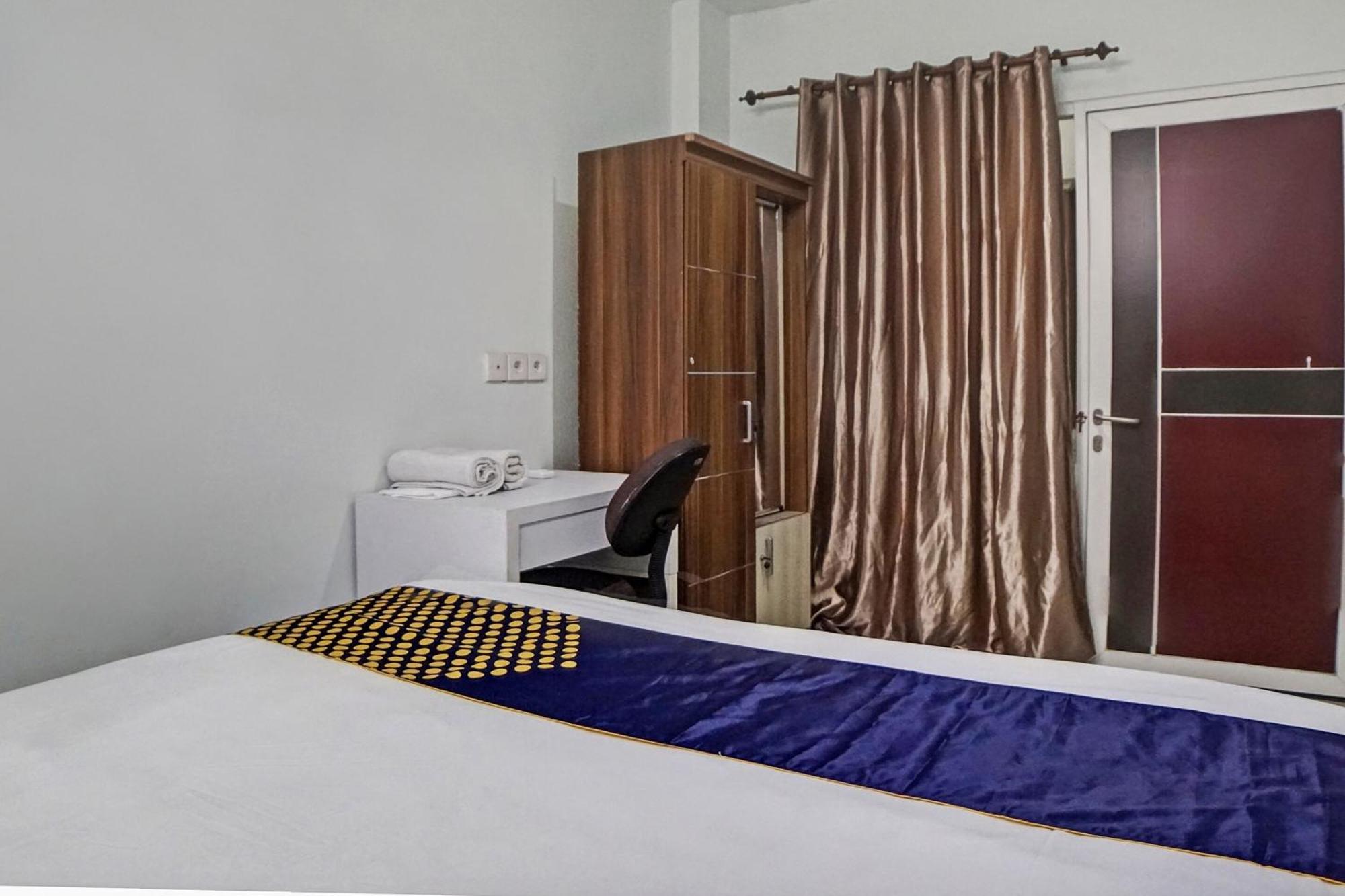 Spot On 92822 Finest House Near Amplas Bus Terminal Medan Exterior foto